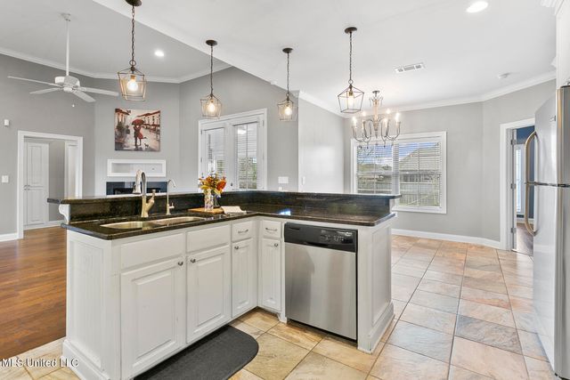 309 Emerald Way, Brandon, MS 39047