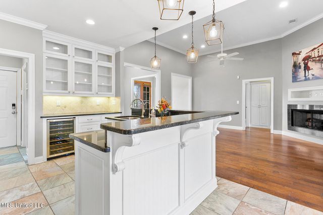 309 Emerald Way, Brandon, MS 39047