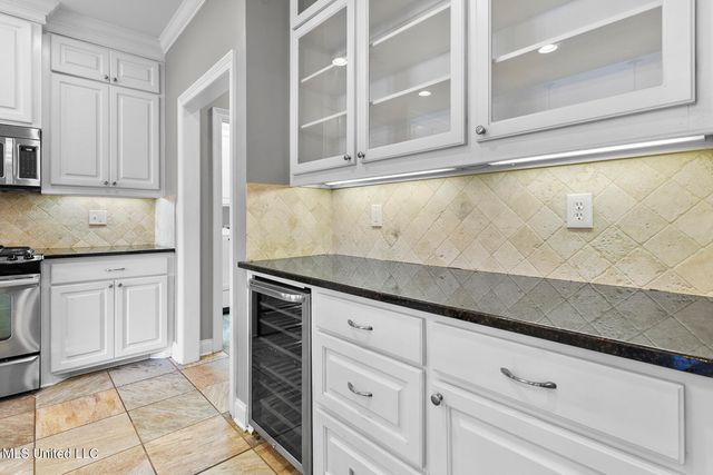309 Emerald Way, Brandon, MS 39047