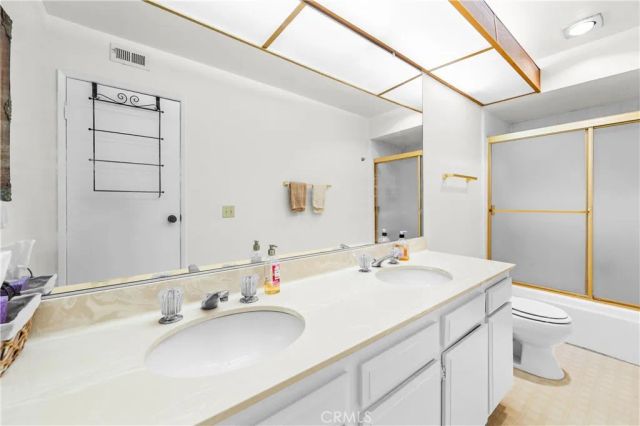 1140 E Ocean 228, Long Beach, CA 90802
