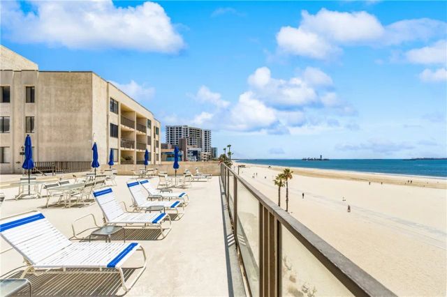 1140 E Ocean 228, Long Beach, CA 90802