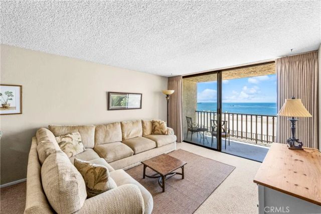 1140 E Ocean 228, Long Beach, CA 90802