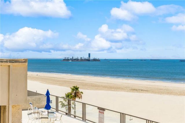 1140 E Ocean 228, Long Beach, CA 90802