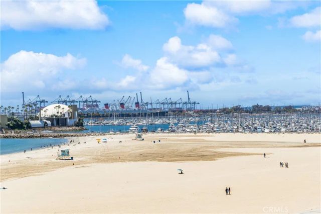 1140 E Ocean 228, Long Beach, CA 90802