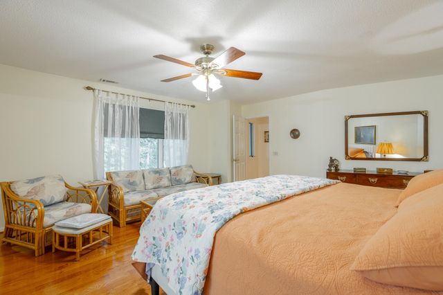 6422 Lake Shadows Circle, Hixson, TN 37343
