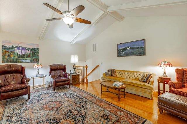 6422 Lake Shadows Circle, Hixson, TN 37343