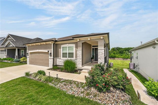 7029 N Cambridge Avenue, Kansas City, MO 64119