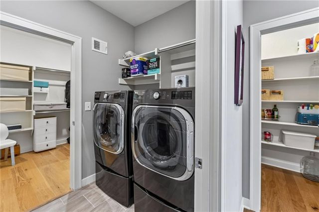 7029 N Cambridge Avenue, Kansas City, MO 64119