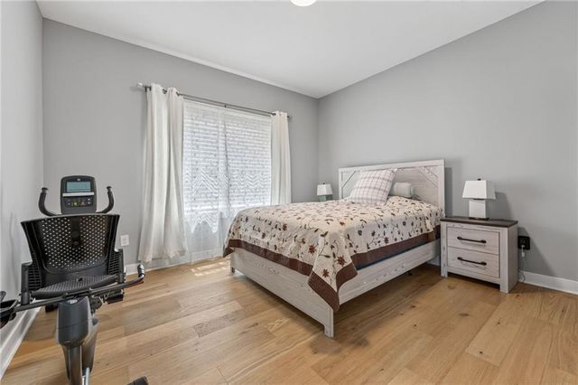 7029 N Cambridge Avenue, Kansas City, MO 64119