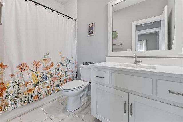 7029 N Cambridge Avenue, Kansas City, MO 64119