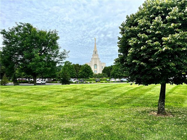 7029 N Cambridge Avenue, Kansas City, MO 64119
