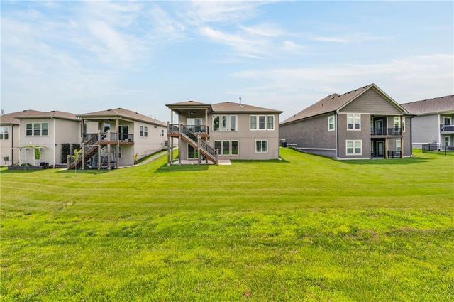 7029 N Cambridge Avenue, Kansas City, MO 64119