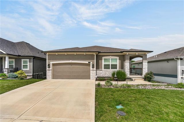 7029 N Cambridge Avenue, Kansas City, MO 64119