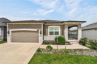 7029 N Cambridge Avenue, Kansas City, MO 64119