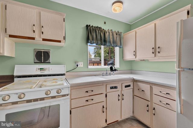 5508 IVOR ST, Springfield, VA 22151