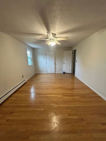 17 Bandy Ln, Milford, MA 01757