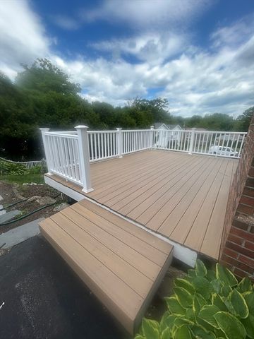 17 Bandy Ln, Milford, MA 01757