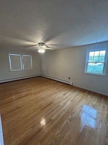 17 Bandy Ln, Milford, MA 01757