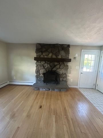 17 Bandy Ln, Milford, MA 01757