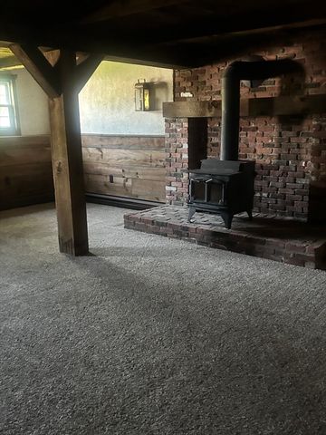 17 Bandy Ln, Milford, MA 01757