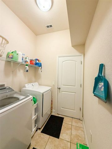 1179 ALLEGRO PLACE, Dundee, FL 33838