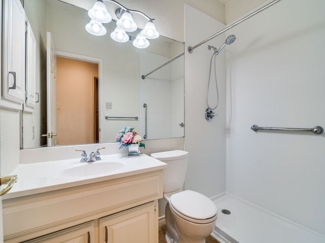 9981 Waterfront Trail, Rowlett, TX 75087
