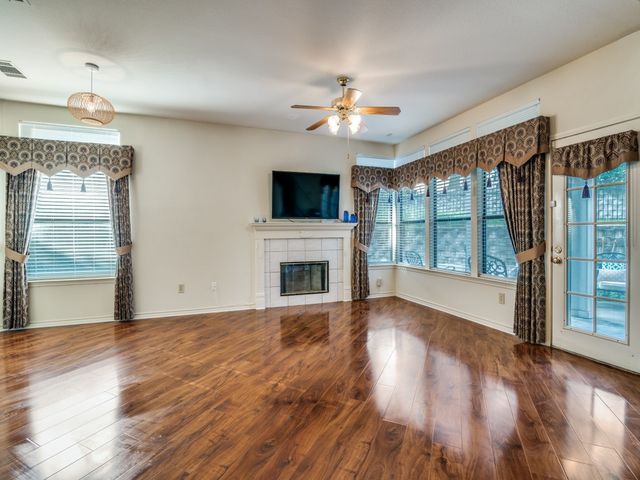 9981 Waterfront Trail, Rowlett, TX 75087