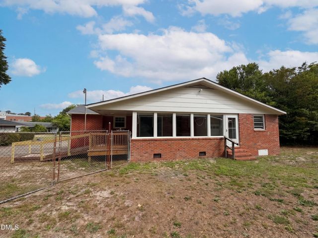 415 Buie Court, Fayetteville, NC 28304