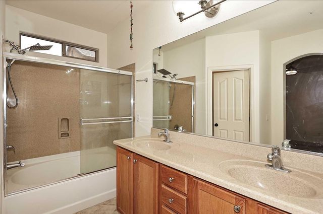 7054 W Eagle Ridge Lane, Peoria, AZ 85383