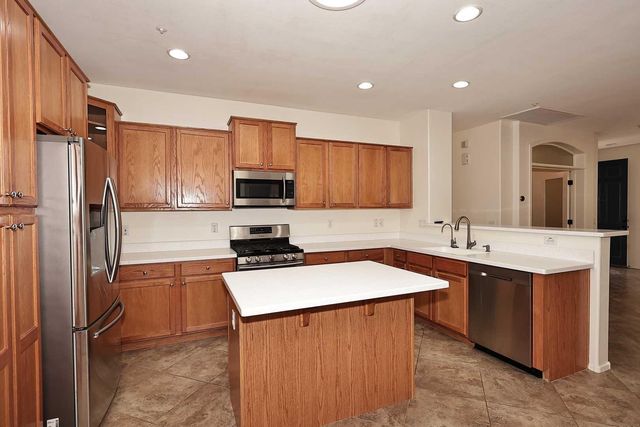 7054 W Eagle Ridge Lane, Peoria, AZ 85383