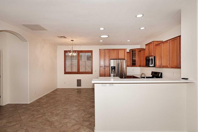 7054 W Eagle Ridge Lane, Peoria, AZ 85383