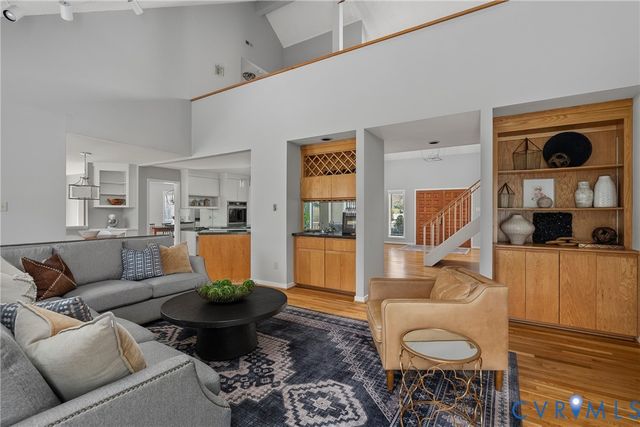 309 Cheswick Ln, Henrico, VA 23229