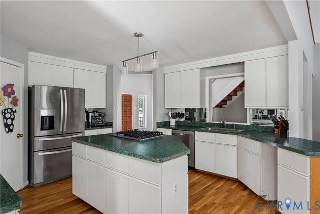 309 Cheswick Ln, Henrico, VA 23229