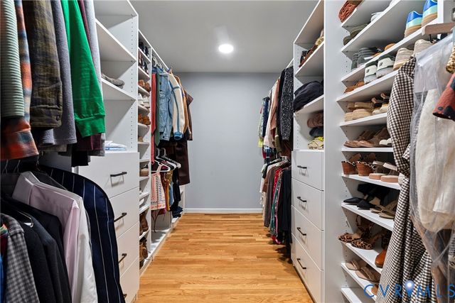 309 Cheswick Ln, Henrico, VA 23229