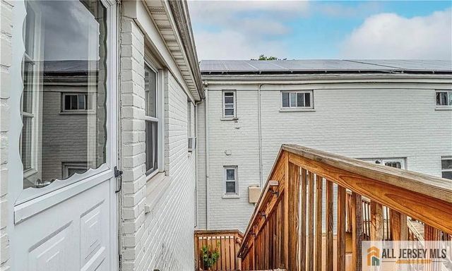 28 B Garfield Park 2802, Edison, NJ 08837