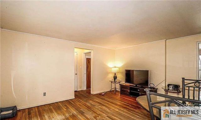 28 B Garfield Park 2802, Edison, NJ 08837