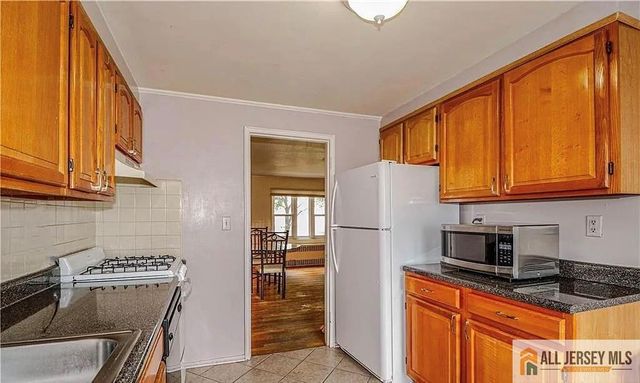 28 B Garfield Park 2802, Edison, NJ 08837