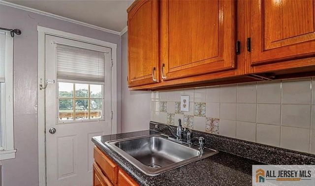 28 B Garfield Park 2802, Edison, NJ 08837