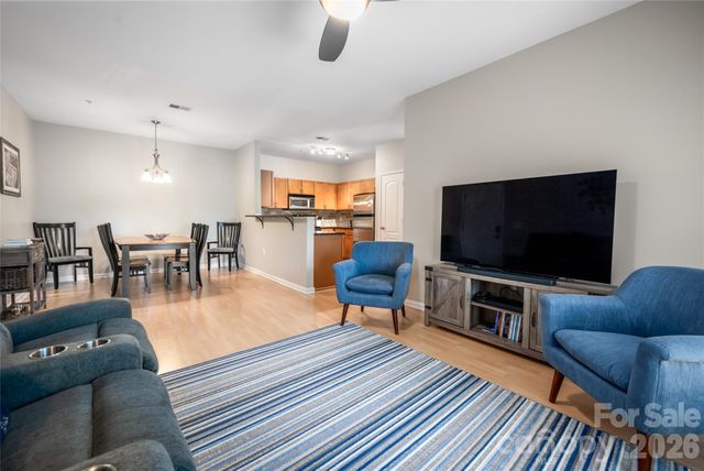 132 Appeldoorn Circle, Asheville, NC 28803