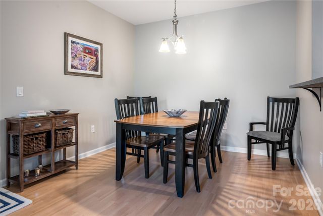 132 Appeldoorn Circle, Asheville, NC 28803