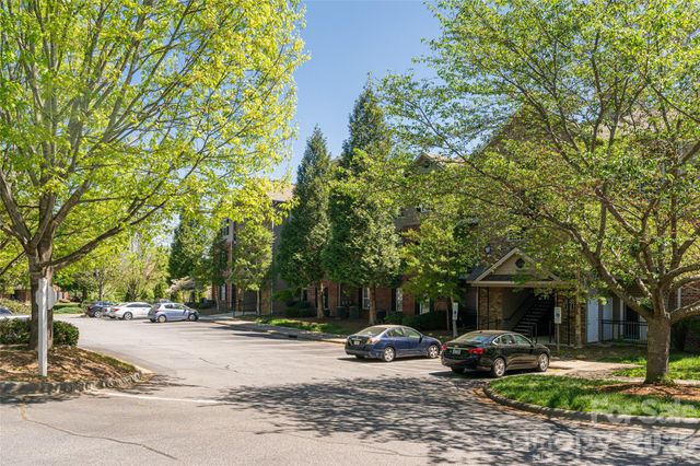 132 Appeldoorn Circle, Asheville, NC 28803