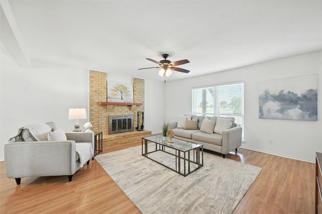 8702 Davis Street, Rowlett, TX 75088