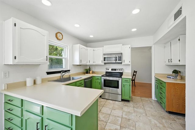 8702 Davis Street, Rowlett, TX 75088