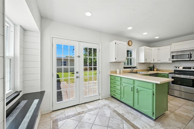 8702 Davis Street, Rowlett, TX 75088