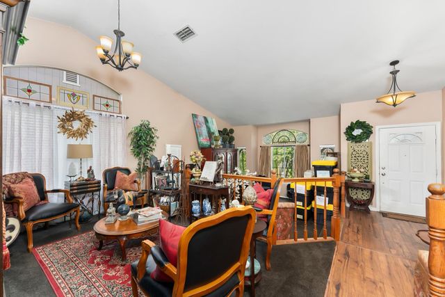 5610 Sickle Ct, Elk Grove, CA 95758