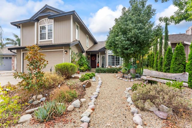 5610 Sickle Ct, Elk Grove, CA 95758