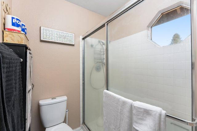 5610 Sickle Ct, Elk Grove, CA 95758