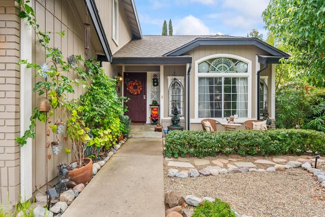 5610 Sickle Ct, Elk Grove, CA 95758