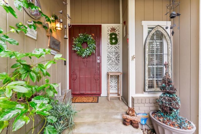 5610 Sickle Ct, Elk Grove, CA 95758