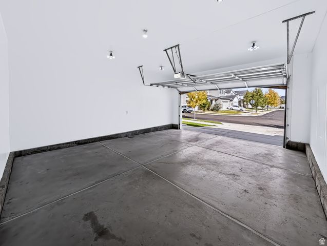 5377 W IRON KING DR, Herriman, UT 84096